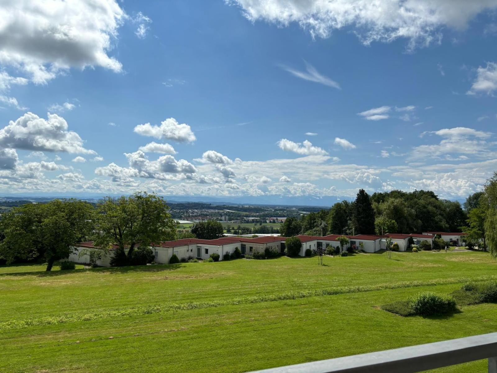 Ferienappartement Mit Berg- Und Seesicht Oberteuringen Exteriör bild